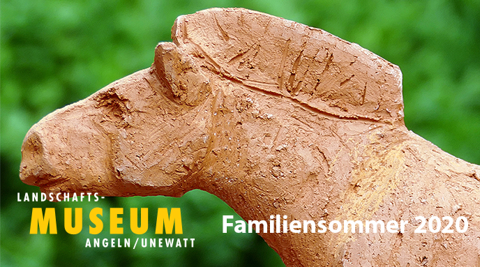 Familiensommer: Rechts das Pferd, links die Kuh